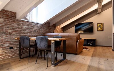 AR Suites & Art, reception e aree comuni