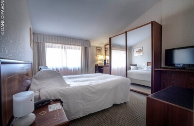 Arli Hotel Business Wellness, hotel 3 stelle con spa in Largo Porta Nuova a Bergamo