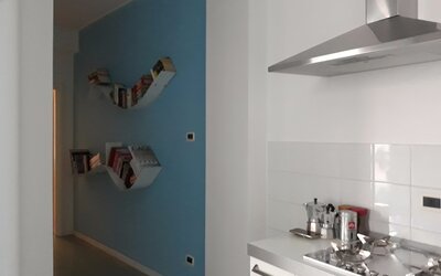 Terrazza interna e zona relax di Bergamo Sottosopra