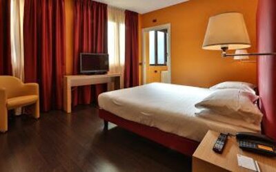 Best Western Hotel Piemontese, vista esterna o servizio premium