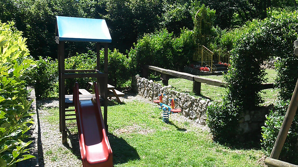 Terrazza panoramica con vista sulle colline degli Almenno