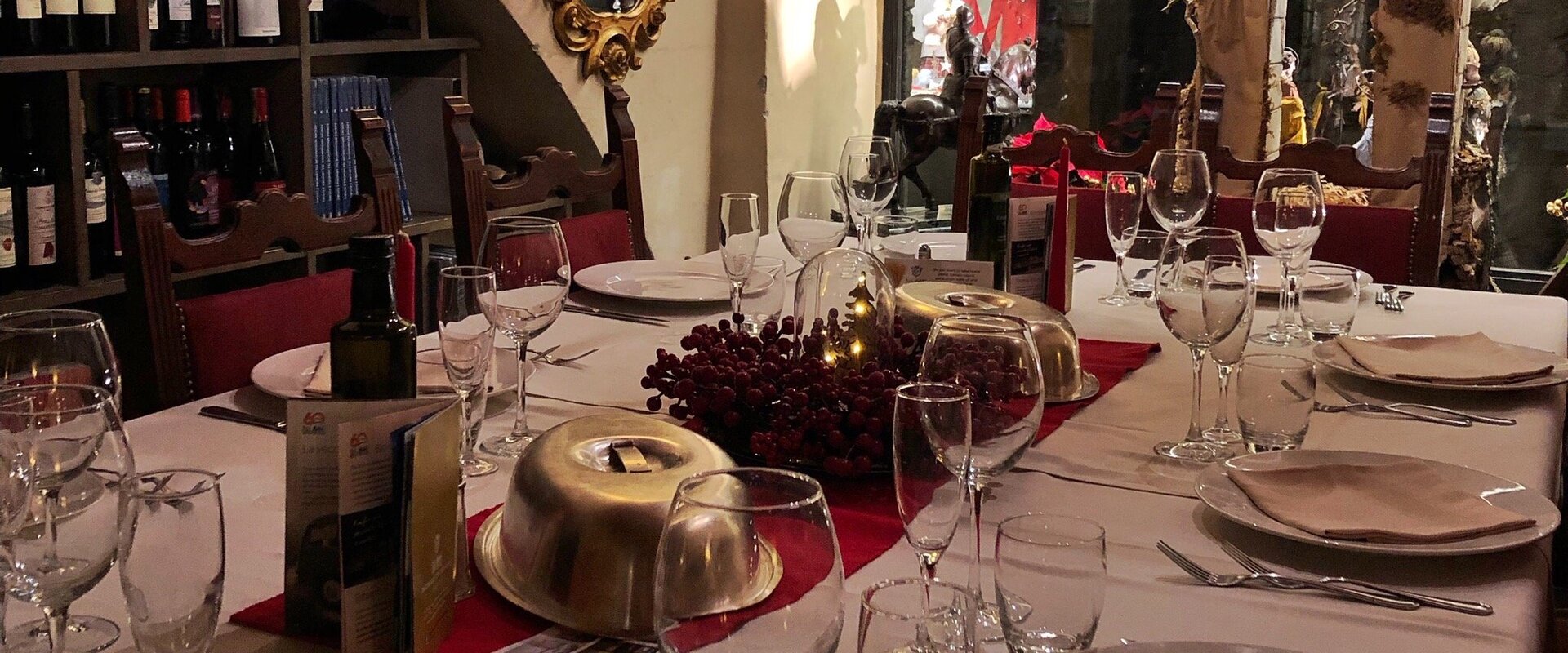 Ristorante Da Mimmo in Via Colleoni a Bergamo Alta, sala storica dal 1956
