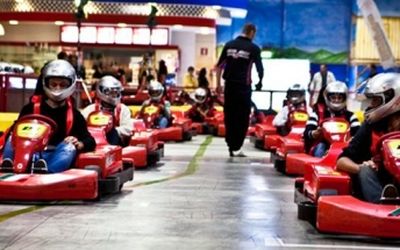 Area avventura con ponti e arrampicata