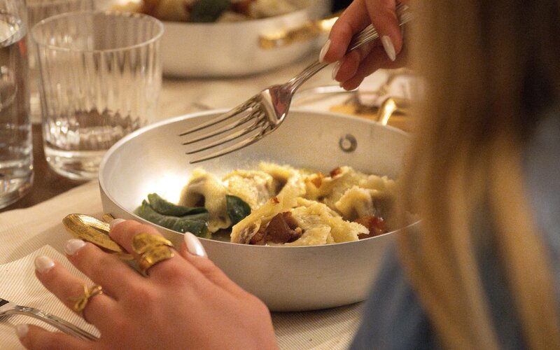 Casoncelli alla bergamasca con burro fuso e pancetta, specialità della casa