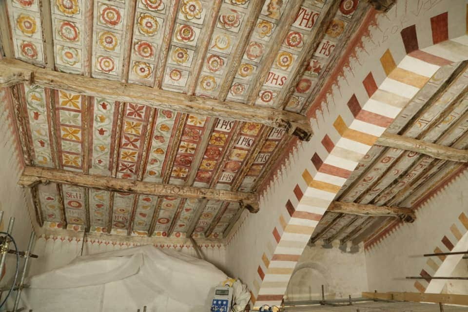 Chiesa di San Nicola (Santa Maria della Consolazione) tra i vigneti della collina dell'Umbriana ad Almenno San Salvatore