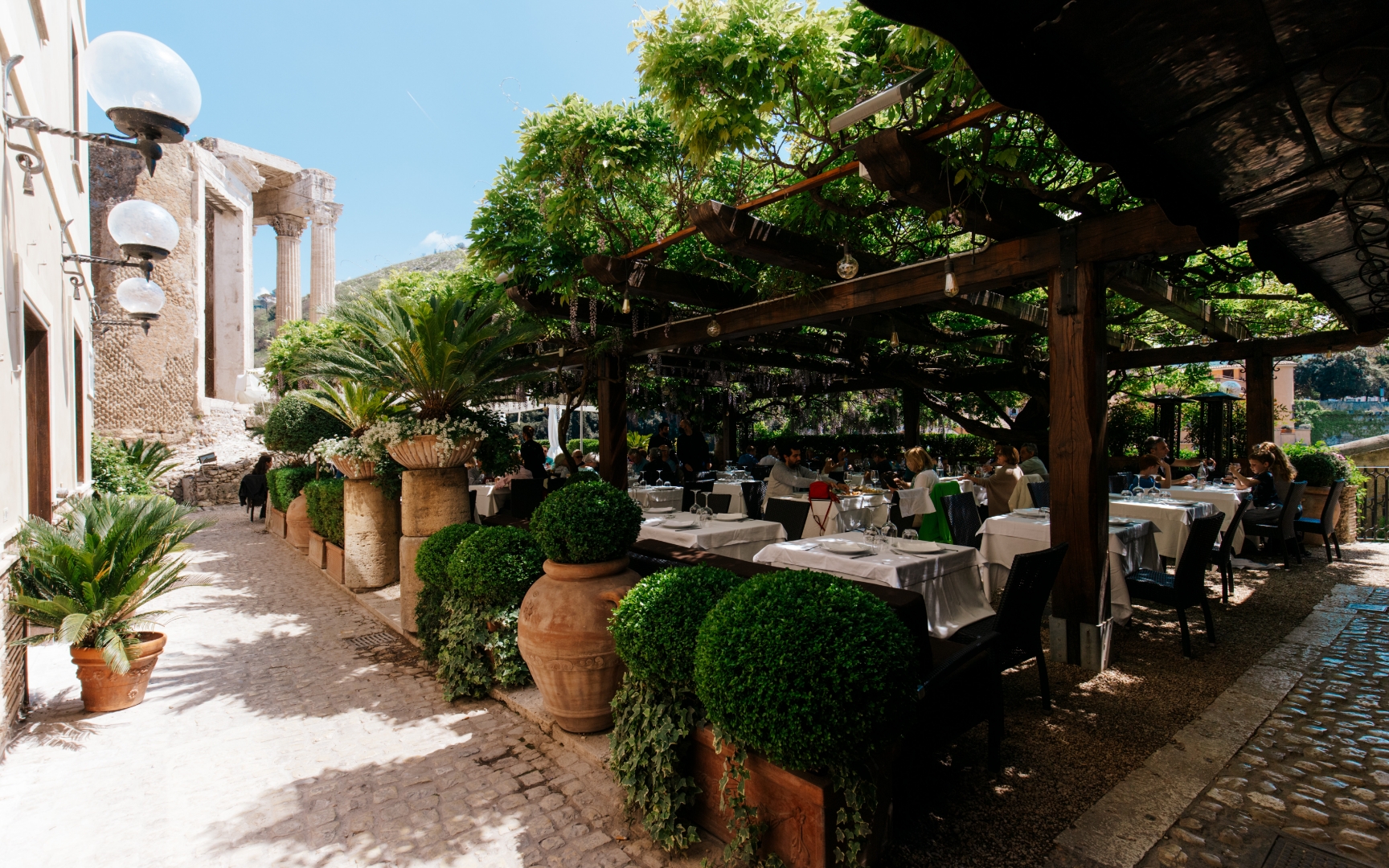 Ristorante Sibilla, terrazza panoramica ai piedi del Tempio di Vesta sull'acropoli di Tivoli