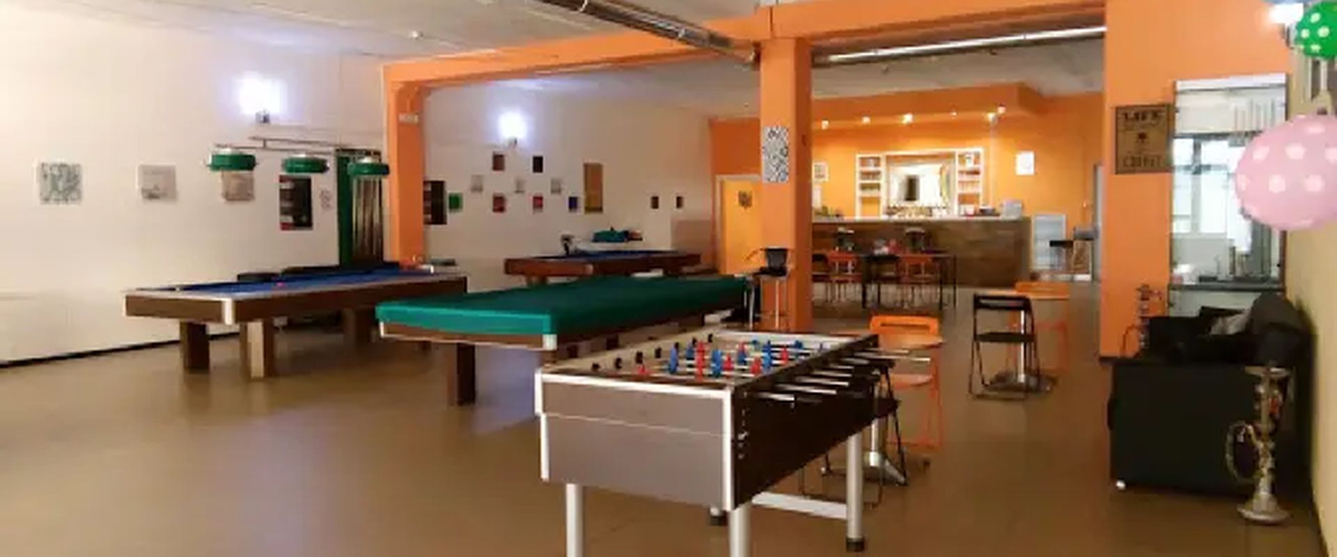Superplay Club, sala giochi con biliardo e PlayStation a Bergamo